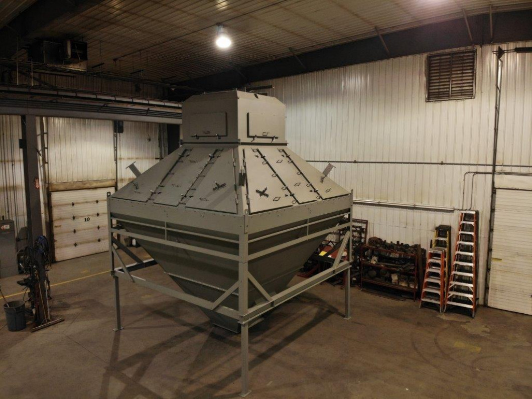 INGREDIENT & STANDARD HOPPER TANKS Innovative Ag Products